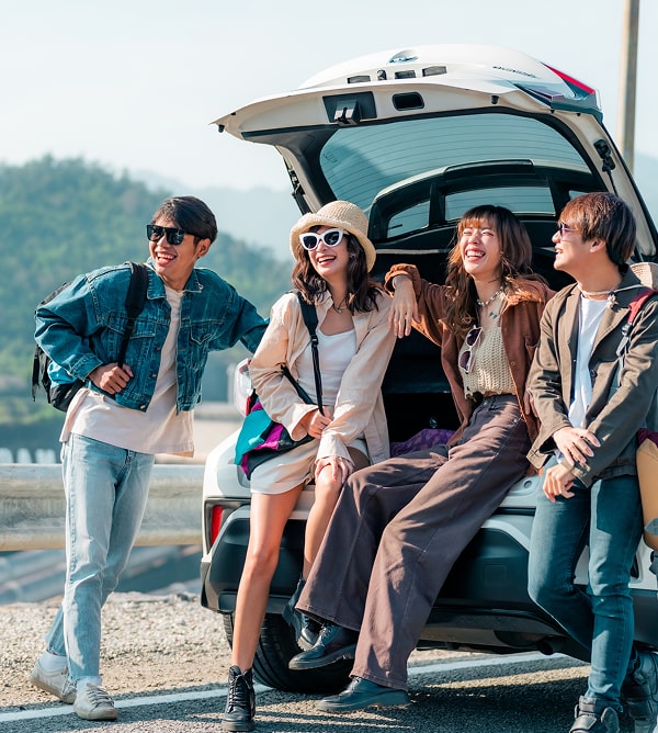 A group of asian friends traveling